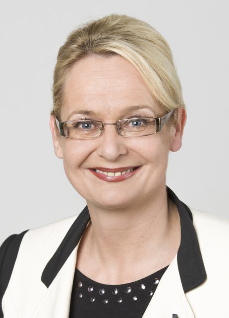 "Was die Volkspartei hier macht, ist Wählertäuschung der untersten Schublade und ist eine riesen Sauerei!“, so die Bezirksparteiobfrau FPÖ-NAbg Carmen Schimanek.