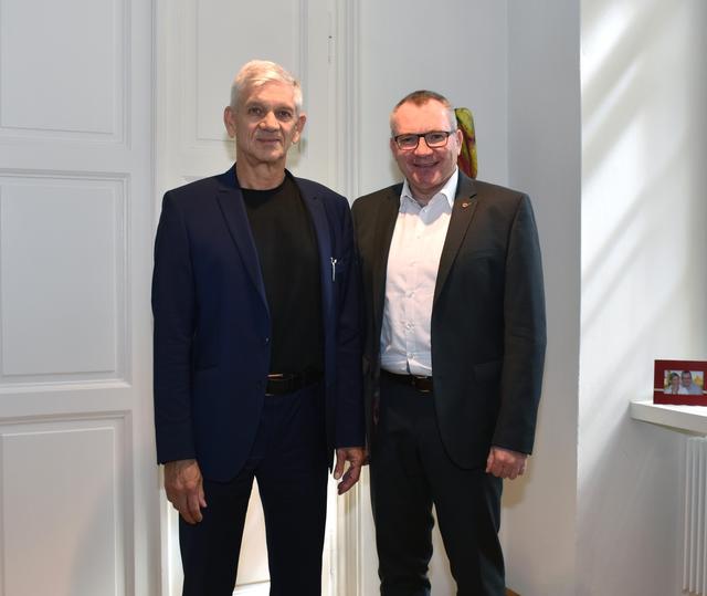 Für LR Johannes Tratter (re.) hat Reinhard Huber maßgeblichen Anteil an den zahlreichen erfolgreich umgesetzten Projekten des TBF.