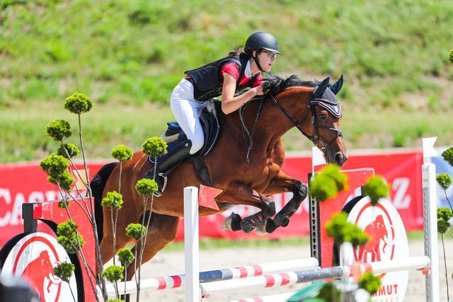 Nicole Etl kann sich über eine erfolgreiche Saison freuen. | Foto: Michael Jurtin