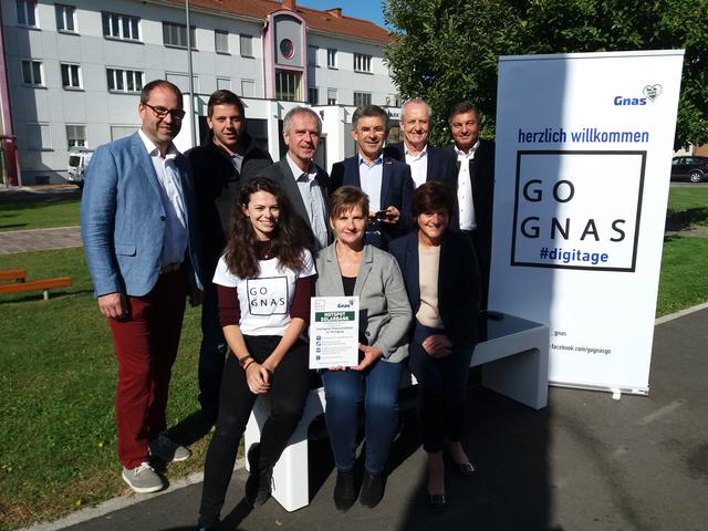 Alois Sommer, Stefan Hütter, Günther Stangl, Franz Fartek, Helmut Roth, Gerhard Meixner (hinten verschieben.l.r.), Eva Winkler, Elisabeth Triebl und Roswitha Haas (vorne von.l.n.r.)