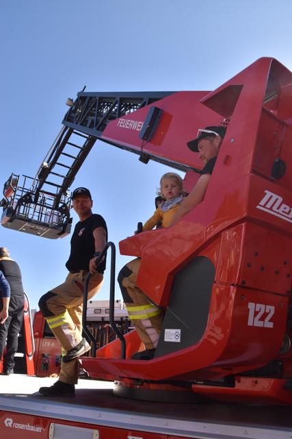 Viele Vorführungen und Geräteschaften bekamen die Besucher beim 2. Oberländer Sicherheitstag bei der Landesfeuerwehrschule in Telfs geboten.