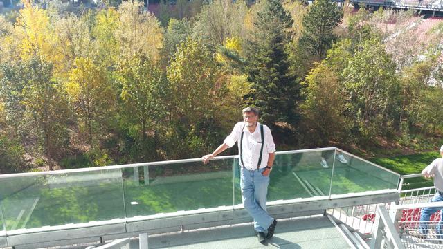 Regionaut im Wald im Stadion
