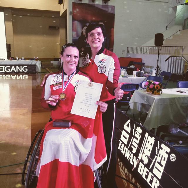 © Foto: WDSFA (Sanja Vukasinovic + Kerstin Govekar, Freestyle-Coach+Teamleader)
