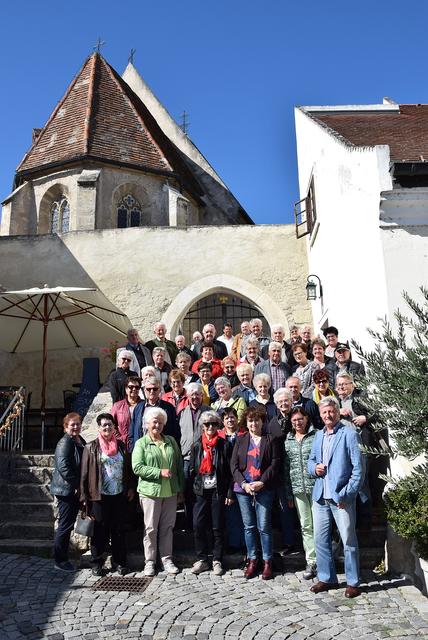 „Familienfoto“ auf der Treppe zur alten „Fischerkirche“ in Rust. | Foto: Anton Barbic