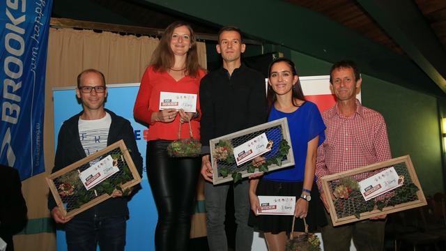 Mathias Mitterlehner, die Gesamtsieger Lisa Müller und Manfred Steger, Lisa-Marie Wölflingseder, Josef Dißlbacher (v.l.)