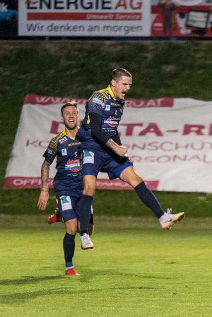 Riesenjubel bei Claudio Lipp und Co. nach dem Führungstreffer in Wels | Foto: DSC