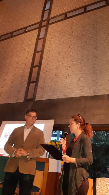 Pfarrerin Anna Kampl schlüpfte in die Rolle der Interviewerin.