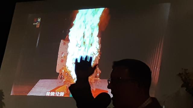 Oft genügen Sekunden, dass das Feuer nach Möbeln, Häusern, Leben greift.