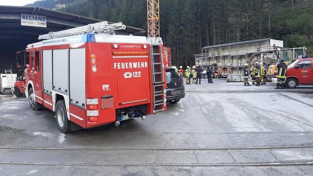 Arbeitsunfall auf der GKI-Baustelle: Ein Arbeiter musste aus dem Kraftwerksstollen geborgen werden. | Foto: ZOOM.TIROL