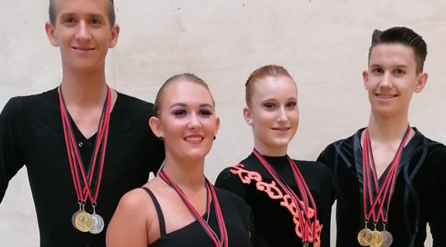 Die erfolgreichen Eleganza-Paare: Alexander Fandl mit Livia Strauß und Lukas Kinzer mit Nadine Hojas