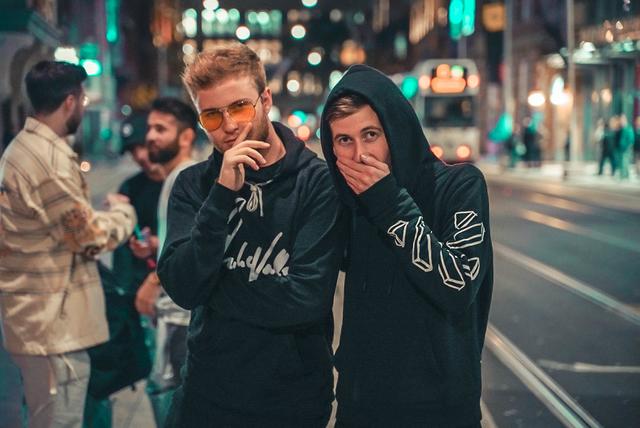 Der Sarleinsbacher traf Alan Walker in Amsterdam. | Foto: Foto: Michael Raab