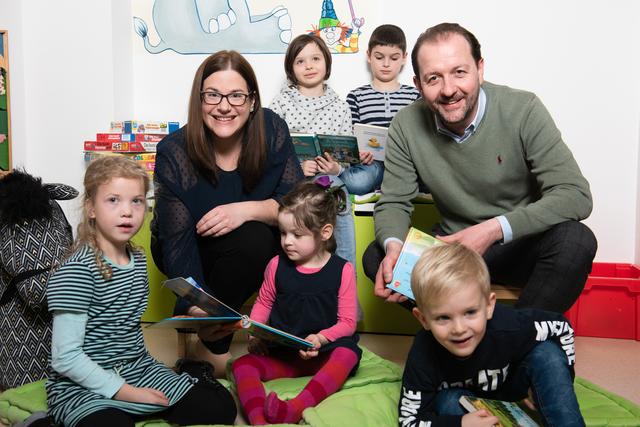 OÖ Familienbund-Geschäftsführerin  Simone Schleifer und OÖ Familienbund-Landesobmann Bernhard Baier freuen sich darauf viele Besucher in den Familienbundzentren begrüßen zu dürfen. | Foto: OÖ Familienbund/Ronald Posch