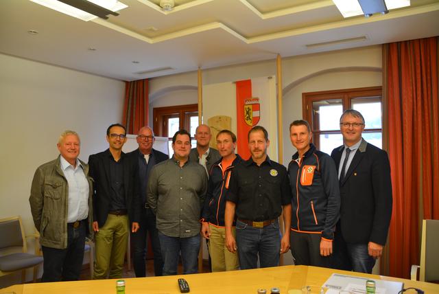 Gemeindevertreter, Planer und Vertreter der Einsatzorganisationen präsentierten das Projekt.