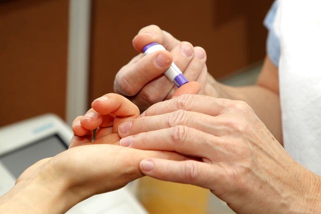 Diabetes ist keine einfache Diagnose aber auch das Leben mit der Krankheit kann zur gewohnten Routine werden.