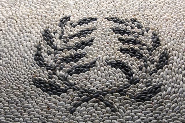 In der Altstadt von Rhodos bewunderte ich viele solche, in Stein gelegte Muster.