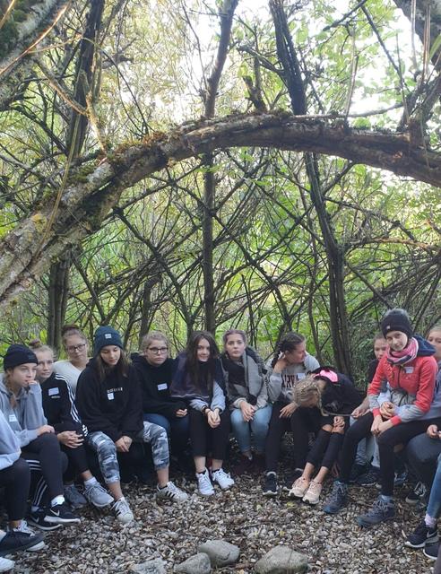 Bezirksgruppentreffen der Hilfsgemeinschaft der Blinden und Sehschwachen sterreichs. Bezirksgruppenleiter Heli und Toni Brenner. Mistelbach. 14. Andrea Bhm aus Mistelbach - zarell.com