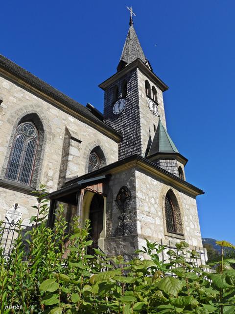 Katholische Pfarrkirche Grundlsee Heiliges Herz Jesu: Die Pfarrkirche Grundlsee im Ortsteil Bräuhof ist dem heiligen Herzen Jesu geweiht. Sie wurde in den Jahren 1888 bis 1890 nach Plänen von Robert Mikovics im neugotischen Stil errichtet