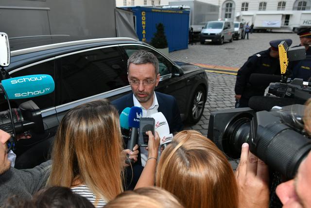 Ein sichtlich enttäuschter Herbert Kickl (FPÖ) | Foto: Markus Spitzauer