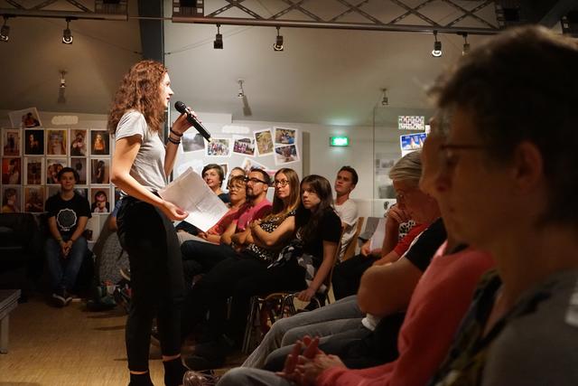 Lara Hübner überzeugte mit ihrem berührenden Text das Publikum. | Foto: Lair