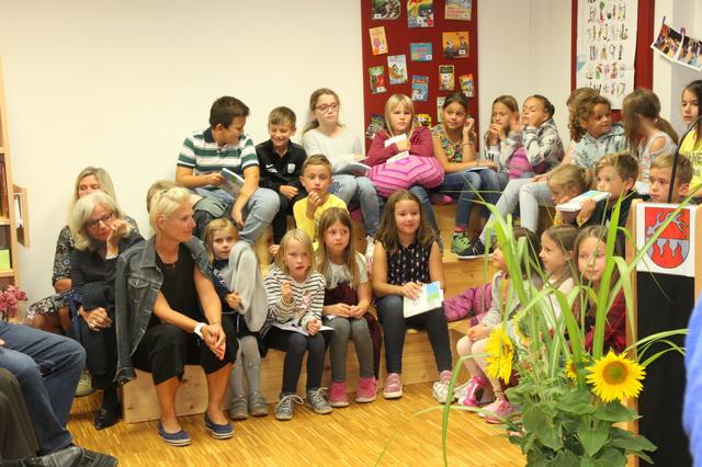 Beitrge zum Thema Gemeinde Kronstorf. Politik Christian Kolarik. Zu einem Brger-Rat ldt die Gemeinde Kronstorf von 18. bis 19. 23.02.16. Andreas Habringer Leute. 2 Bilder Das gegenseitige Kennenlernen der 15.06.15. Gemeinde Kronstorf - Thema auf blaklimos.com