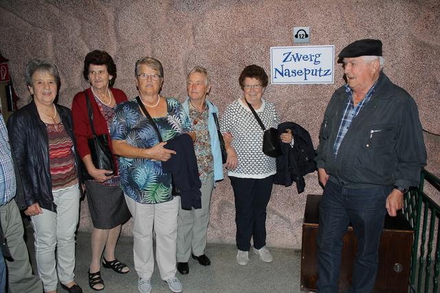 v.l.n.r. Gertrud Berger, Anna Steiner, Anna Binder, Pauline Kaltenböck, Rosi Götzenberger und Johann Annerl