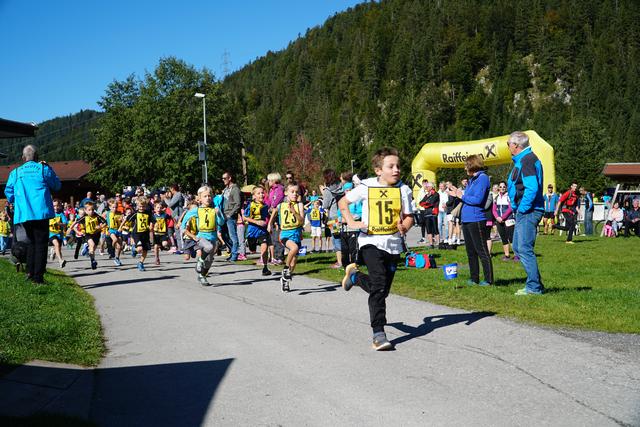 Mit voller Begeisterung dabei: Die Nachwuchsläufer kämpften vom ersten bis zum letzten Meter. | Foto: Reichel