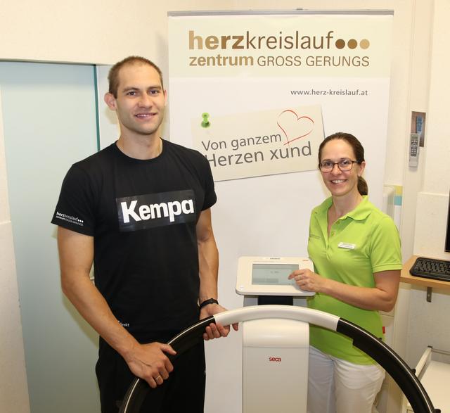 Single neue leute kennenlernen in gro gerungs mnner in puchheim. Gratwein persnliche partnervermittlung. Dating service langenlois. Hohenzell kosten Strobl singletreff ab 50. Gay plattform fr sex treffen