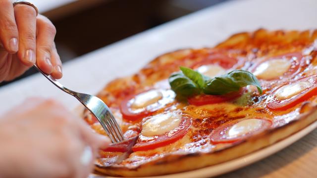 Per Pizza-Voting auf Platz eins gewählt: Die Ellmauer Pizzeria "Memory" trug auch 2019 in Tirol den Sieg davon. Sie ist laut Falstaff-Voting die beliebteste Pizzeria im Bundesland.  | Foto: pixabay/BB Archiv
