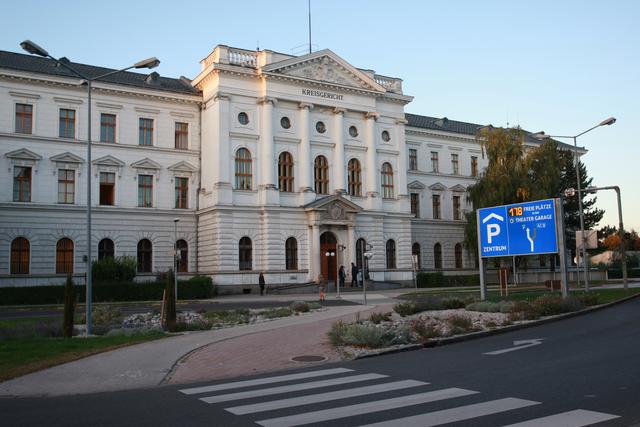 Der Prozess findet im Landesgericht Wr. Neustadt statt.
