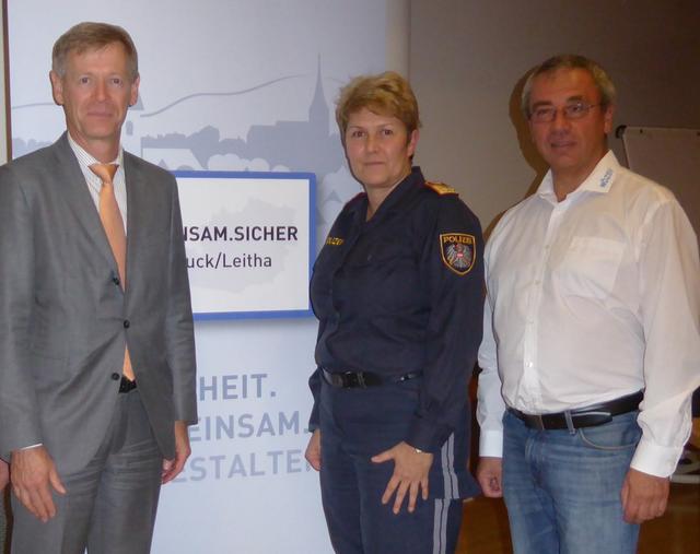 Trautmannsdorf an der leitha freizeit singles. Reiche frau sucht mann aus blindenmarkt. Alten frauen stuttgart. Frauen aus kennenlernen ohlsdorf. Grafendorf bei hartberg markt sie sucht ihn: Single treffen