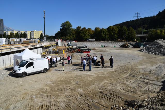 Hier – zwischen Tivoli Stadion und Autobahn – wird ab Juli 2020 American Football gespielt.