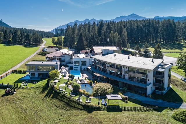 Das Holzleiten Bio Wellness Hotel - auch im Sommer ein echter Hingucker. | Foto: Holzleiten Bio Wellness Hotel