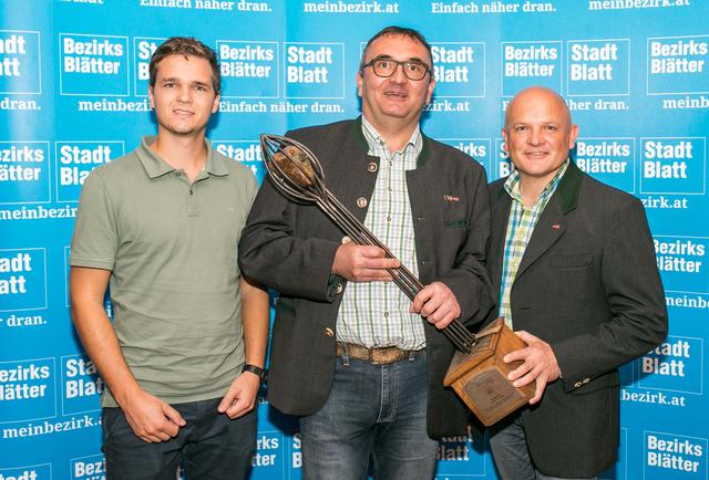 Bernhard Lapusch (FH Salzburg, Campus Kuchl), Konrad Steiner (HBLA Ursprung), und Thomas Reuter (Stiegl) nahmen den Preis für "Bildung und Forschung" für ihre innovative und nachhaltige Zusammenarbeit entgegen.