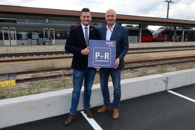 Landtagsabgeordneter Michael Gruber (FPÖ) mit Landtagsabgeordneten Christian Dörfel (ÖVP) | Foto: ÖBB