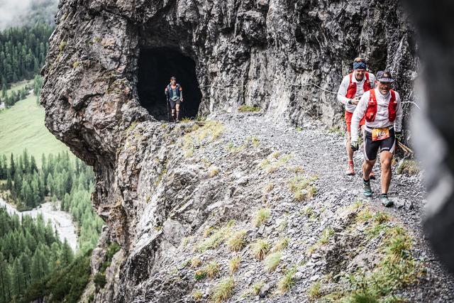 Der Transalpine Run führt Läufer an ihre Grenzen. Selbst unter eingespielten Teamkollegen kann es da zu Reibereien kommen.