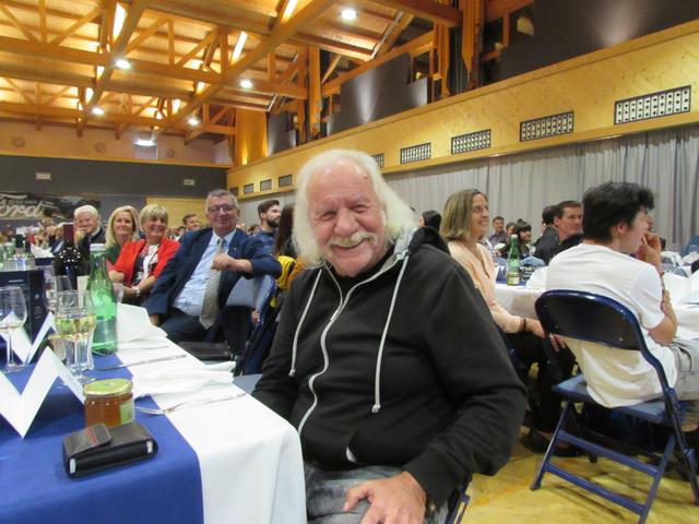 Viktor Haid alias Herr Reindl war zu Gast im Kaunertal und sorgte mit seinem Schmäh für beste Unterhaltung. 