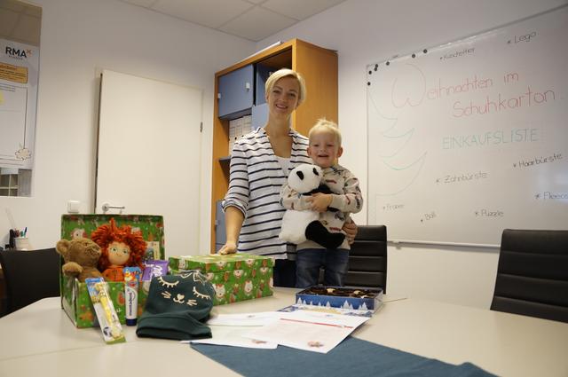 Carina Schlager erklärt, worauf es beim Packerl machen zu achten gilt.