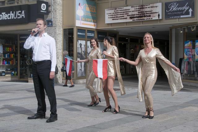 Das Musikprogramm auf der Meidlinger Hauptstraße unter dem Motto "I am from Austria". | Foto: Wolfgang Unger