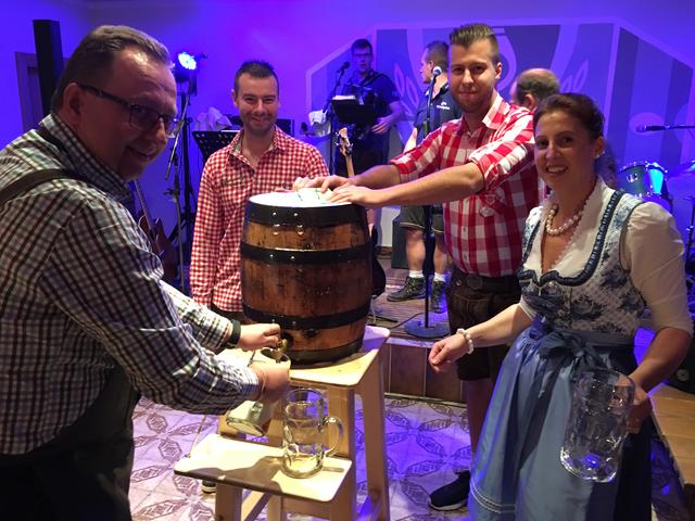 Das Bier stand im Zentrum bei Rainer Freißmuth, Stefan Brantweiner, Patrick Freißmuth und Marlene Muik (von links).