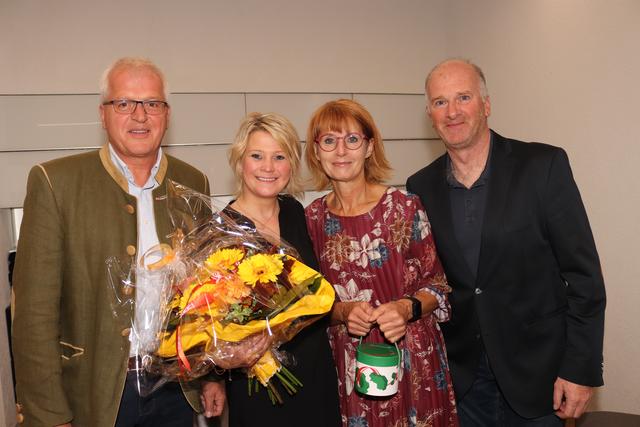 Gerhard Streit, Werner Jost, Gerlinde Talker mit Karin Zoisl von "HAARmonie"