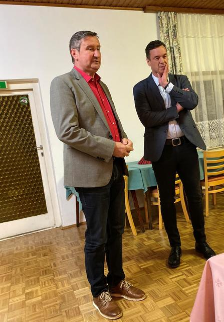 Viktor Schriebl und Jochen Bocksruker bedankten sich.