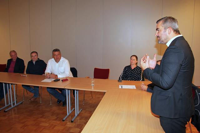 Mikro ÖV-Systeme: Verkehrslandesrat Heinrich Dorner informiert über mögliche Landesförderungen | Foto: LMS