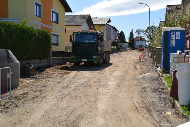 Czadekgasse: Letzte Woche wurde noch am Kanal gearbeitet. | Foto: Talkner