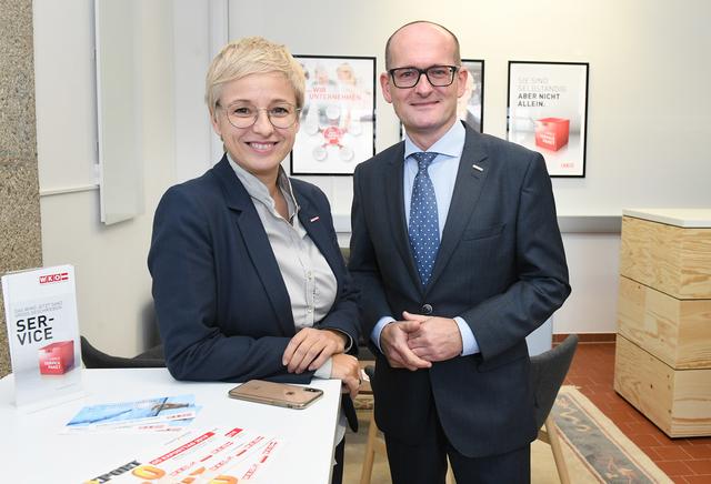 WKOÖ-Präsidentin Doris Hummer und WKOÖ-Direktor-Stellvertreter Gerald Silberhumer in der neuen WKO base in der Linzer Tabakfabrik. | Foto: WKOÖ/Röbl