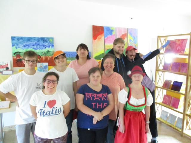 Beim Sozialverein Vamos sind viele Menschen mit kreativer Ader beschäftigt.