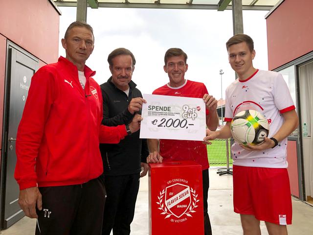 Spendenübergabe: Norbert Lorenz, Guido Jaklitsch, Bgm. Peter Stradner und  Stefan Matic. | Foto: KK