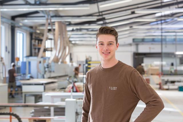 Peter Förstl aus Lanzenkirchen absolvierte ein sechswöchiges Auslandspraktikum in einer Tischlerei in Portsmouth, England.