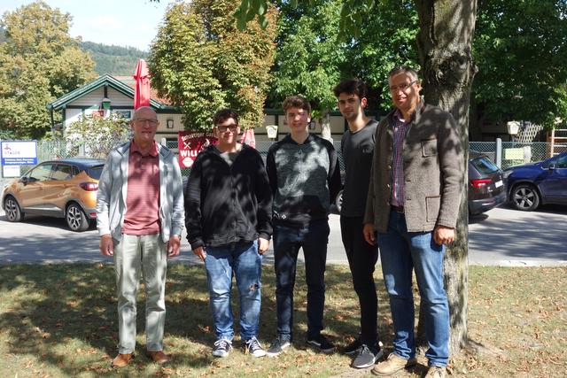 Marktgemeinde Krummnußbaum: Friedrich Döller, Lukas Rath, Felix Paireder, Veli Ipek und Bernhard Kerndler. | Foto: Marktgemeinde Krummnußbaum
