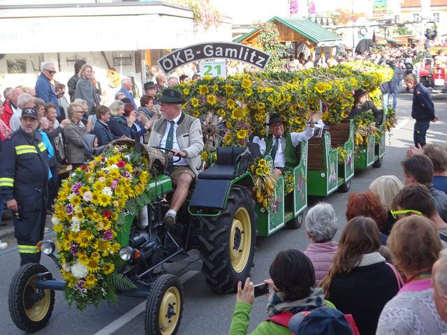 Der ÖKB Gamlitz holte mit dem wundervoll geschmückten Festwagen den zweiten Platz. | Foto: KK