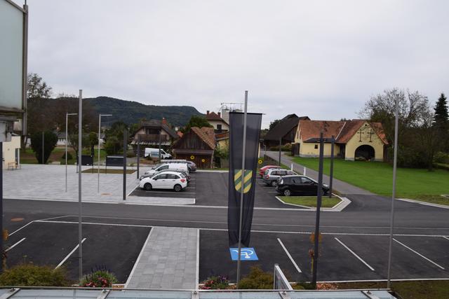 Der neue Dorfplatz eignet sich nun ideal als Veranstaltungsort für kleinere Feste.